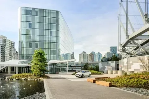 Exterior and plaza at JW Marriott Parq Vancouver